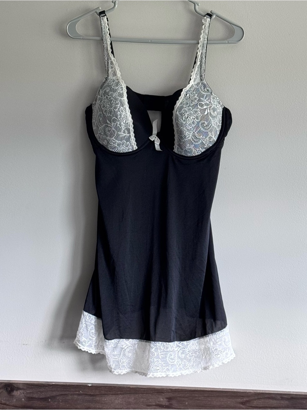 Smart & Sexy Black Chemise Nightgown with White Lace Trim 40D